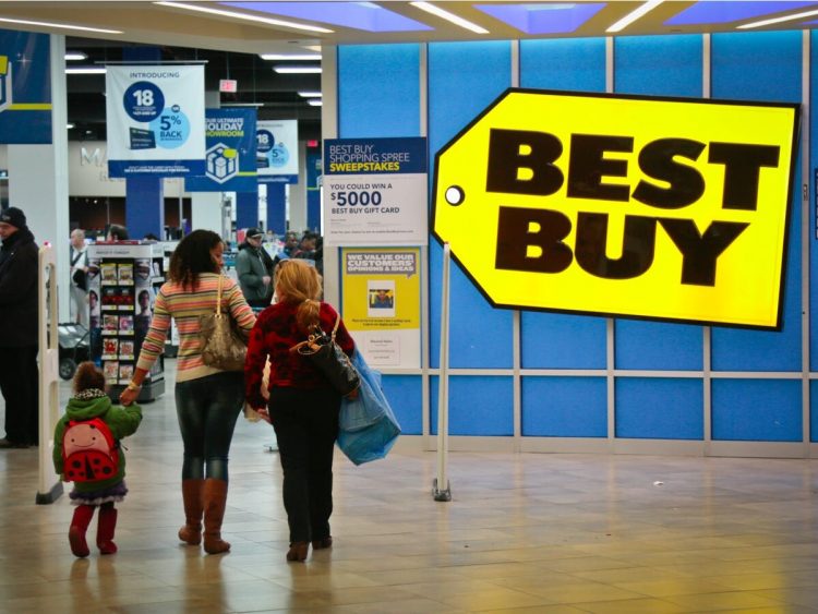 Coronavirus obliga a Best Buy a irse de México