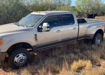 Sujeto que transportaba indocumentados intentó eludir a la Patrulla Fronteriza