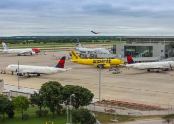 Impacta a aeropuertos la crisis de la pandemia