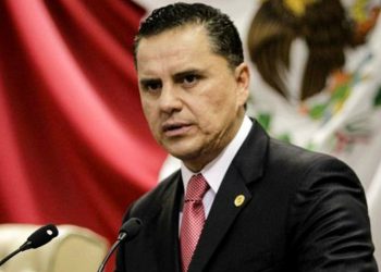 Giran orden de aprehensión contra exgobernador de Nayarit