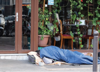 Detectan a 100 adultos mayores en el abandono