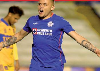 Cruz Azul le mete la ‘Cabecita’ a unos pequeños Tigres