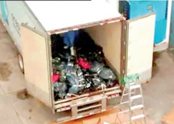 Apilan 165 cuerpos en forense de Webb