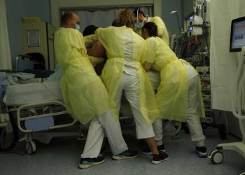 Bélgica notifica 4 casos de nueva cepa de covid-19