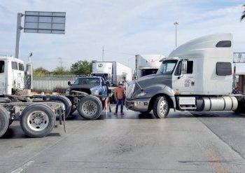 Dialogan Canacar y CBP; buscan evitar bloqueos en los puentes