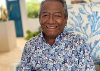 Un cumpleaños sin mascarillas ni distancia física: hijo de Manzanero asegura que su muerte pudo prevenirse