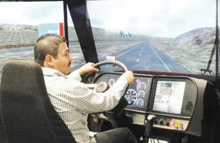 UT debe desempacar simulador de tráiler