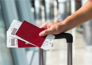 Cuba reduce entrada de viajeros de México por Covid-19