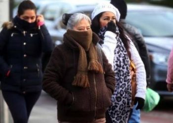 Recomiendan a neolaredenses protegerse del frío