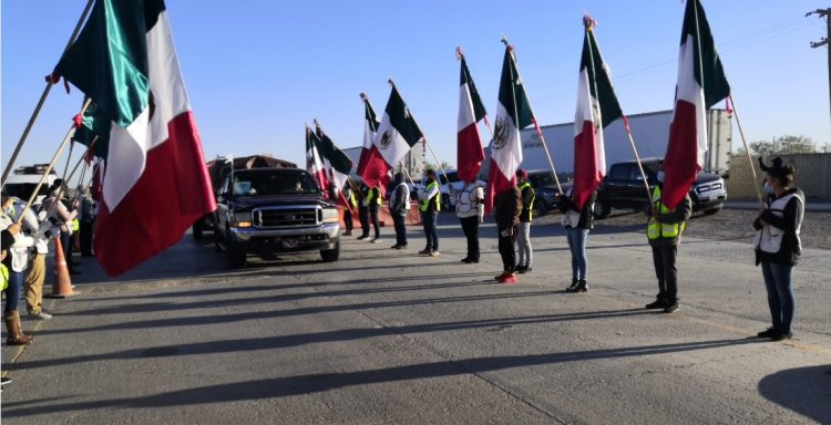 Arriba a Nuevo Laredo la primera gran caravana de paisanos