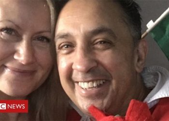 Hombre se recupera de Covid, pero pierde unos dedos y queda ciego de un ojo