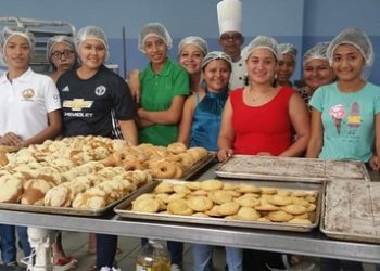 Se oponen empresarios afiliados al CINL al incremento salarial del 15%