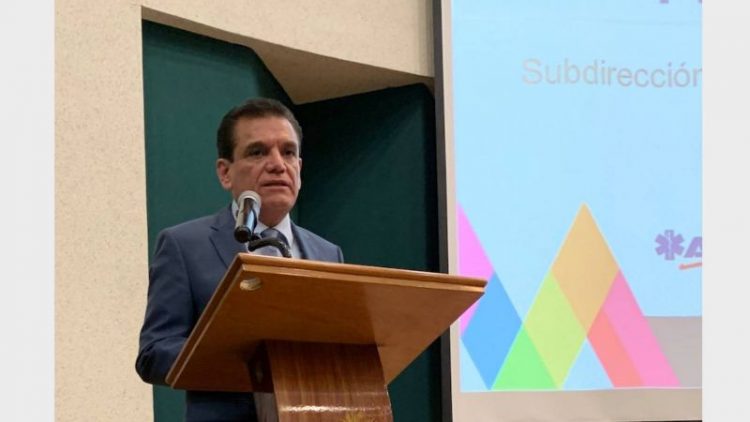 Separan del cargo a director de hospital por conseguir vacunas anticovid para su familia