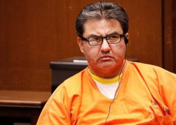 Denuncian ante FGR a Naasón Joaquín García e iglesia La Luz del Mundo