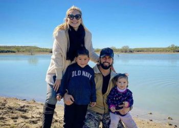 Poncho de Nigris y su familia dan positivo