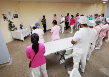 Rinden homenaje a Samara Arroyo en UMAE 14 de Veracruz