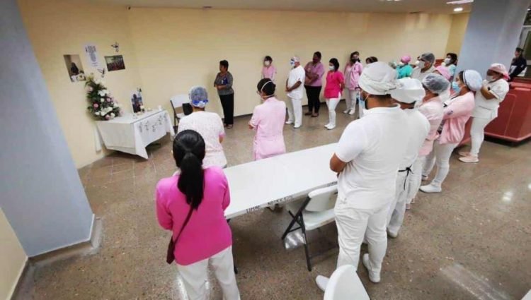 Rinden homenaje a Samara Arroyo en UMAE 14 de Veracruz