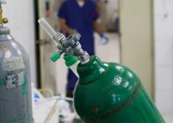 Muere matrimonio con Covid por oxígeno contaminado; les vendieron tanque con gas industrial