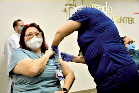 Se une Colegio de Laredo a las brigadas