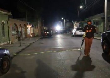 Adulto mayor mata a ladrón de un balazo y lo detiene la policía en Saltillo