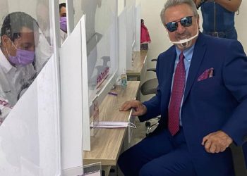 ‘Quico’ se registra como aspirante a candidato a gobernador en Querétaro