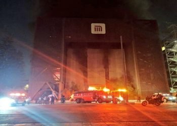 Un muerto y 29 intoxicados, saldo de incendio en instalaciones del metro de la CDMX