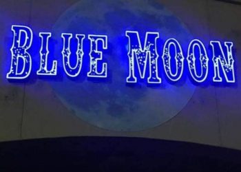 Falla la corte contra el bar Blue Moon, por lo que seguirá cerrado