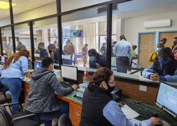 Da COMAPA atención continúa a la ciudadanía en sus oficinas