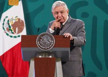 Nuevo lote de vacunas anticovid será para médicos privados y maestros: AMLO