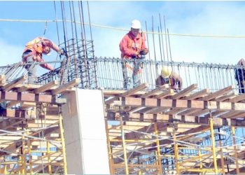 ‘Abusan patrones de los albañiles’