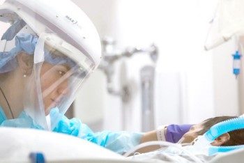 Mueren nueve menores por Covid