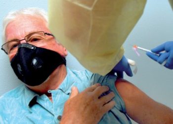 Preparan programa de vacunación semanal