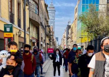 México vive el tercer día con más muertes por COVID-19 con mil 707 decesos en 24 horas