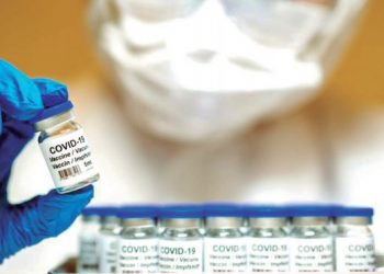 Aplicarán vacunas farmacias locales