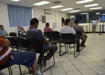 Piden transportistas agilidad en la SCT