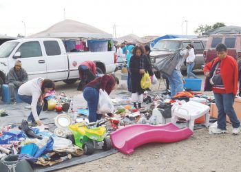 Por el intenso frío, bajan ventas del comercio informal