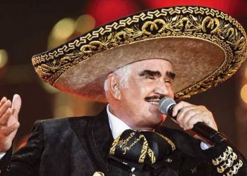 Cantante acusa a Vicente Fernández de presunto abuso