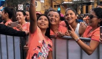 Fans de Yalitza Aparicio pagarán miles de pesos para convivir con ella