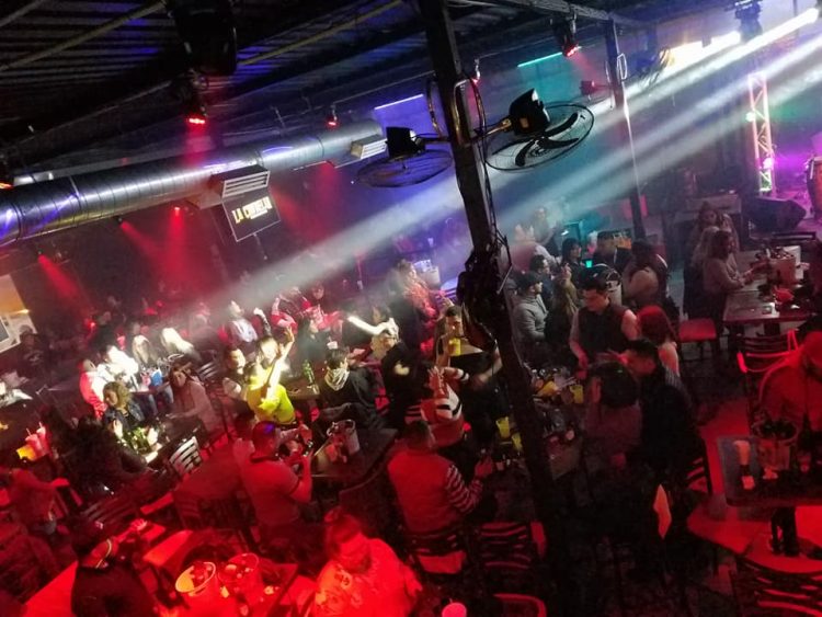 Reabrirán los bares