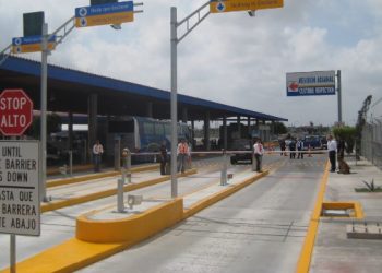 Toma SEDENA el control de aduanas