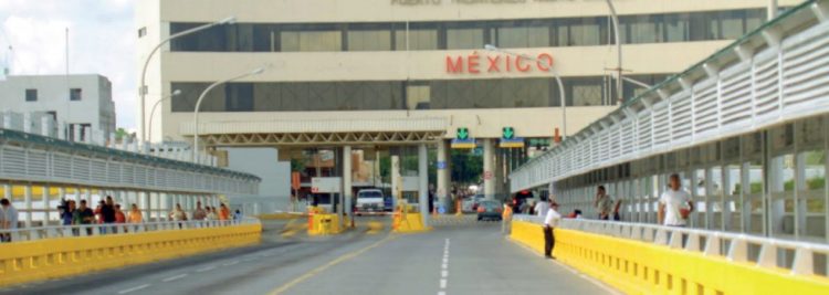 Respetan laredenses el uso de cubrebocas