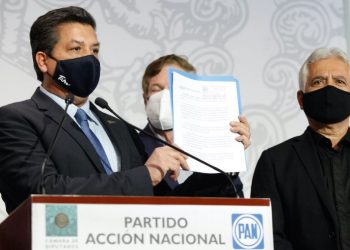 Cabeza de Vaca asegura que FGR lo acusa con ‘suposiciones’; niega lavado de dinero