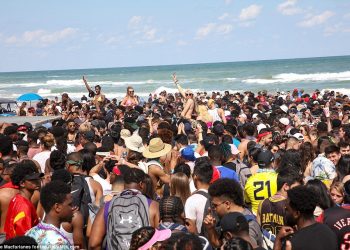 Disfrutan de la Isla, y sin restricciones