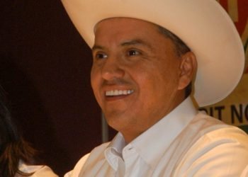 Juez ordena detener a ex gobernador de Nayarit y a su hija