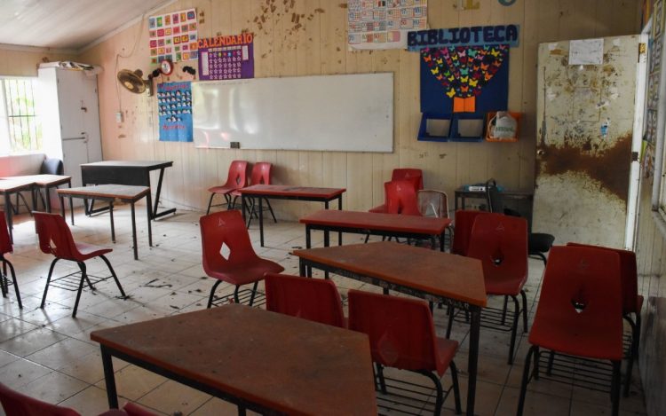 Demandan reapertura de escuelas en el país