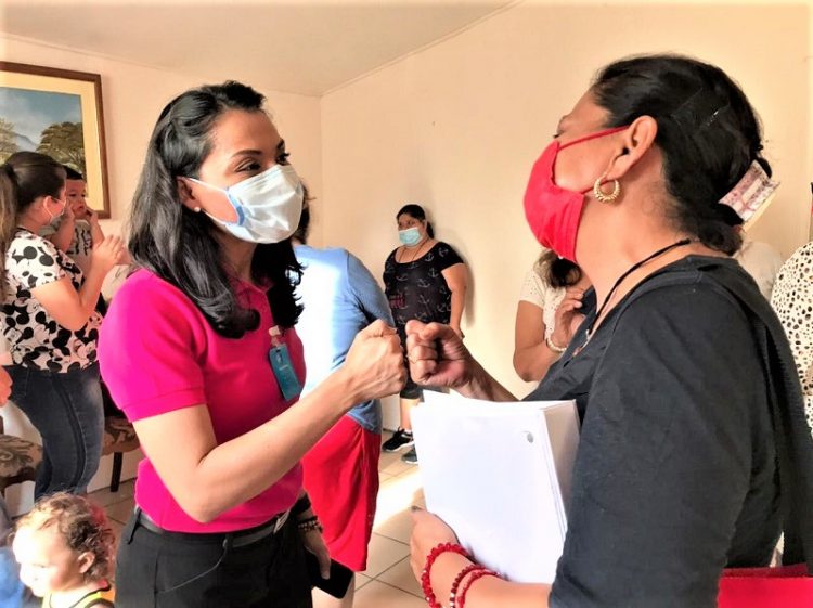 Preocupa a Cristabell la falta de atención de los adultos mayores