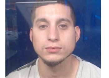 Arrestado por secuestrar a su hijastro