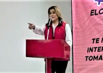 Rinde Laurita Valdez protesta como precandidata a diputada federal