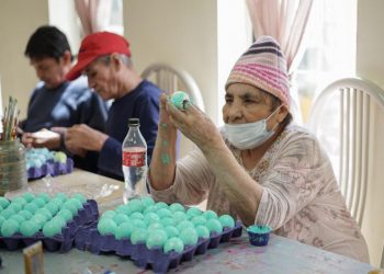 Inicia venta de cascarones de Pascua en asilo ‘Vida y Esperanza’ del DIF