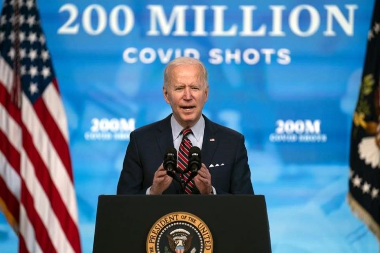 Supera Biden aprobación de Trump en primeros 100 días
